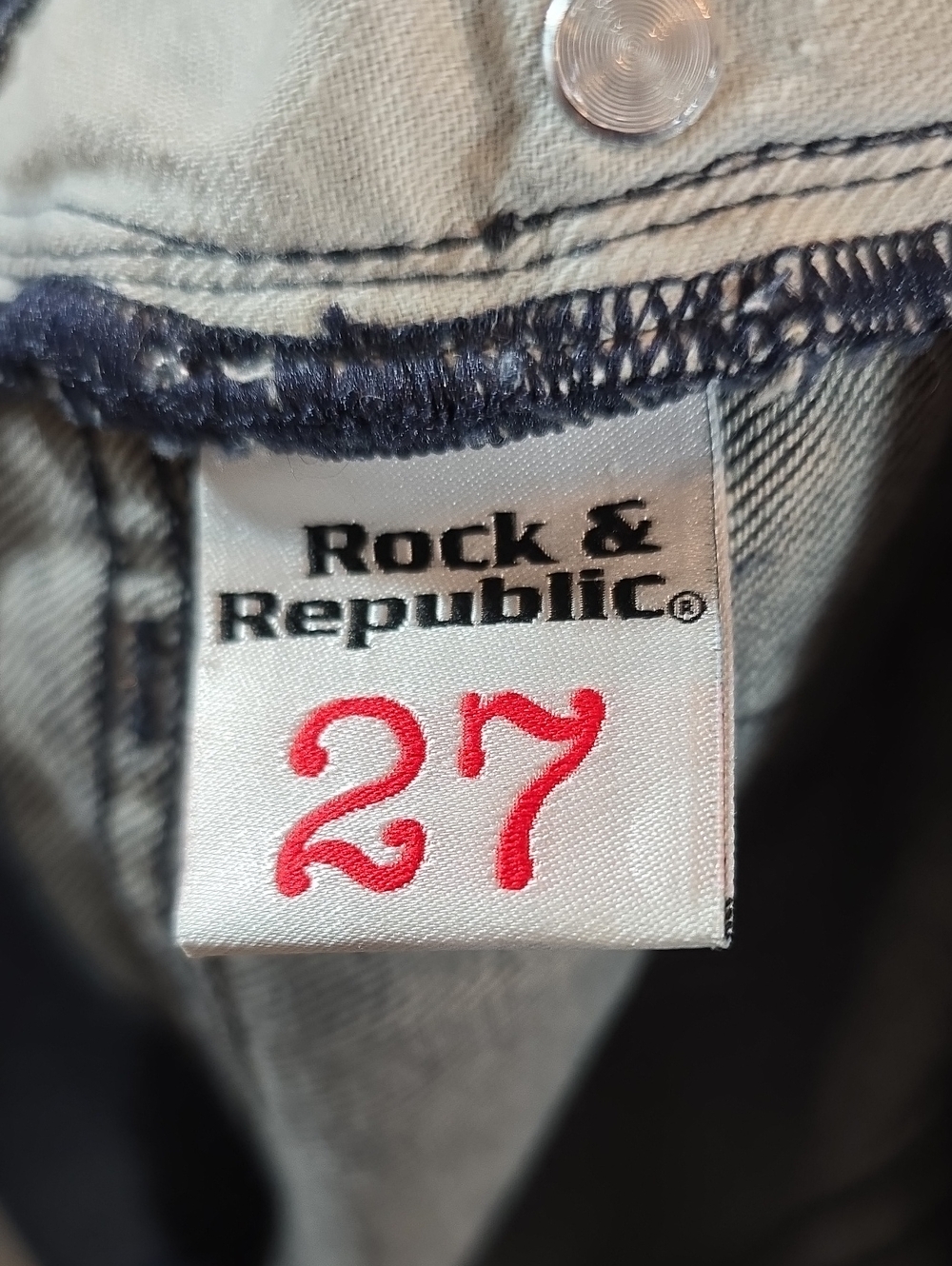 Rock & Republic Dark Wash Women’s Jeans with Embellished Back Pockets Size 27 - Picture 11 of 12